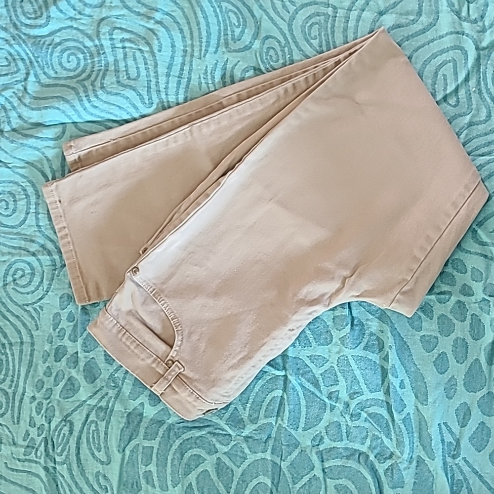 Basic Editions sz 14
